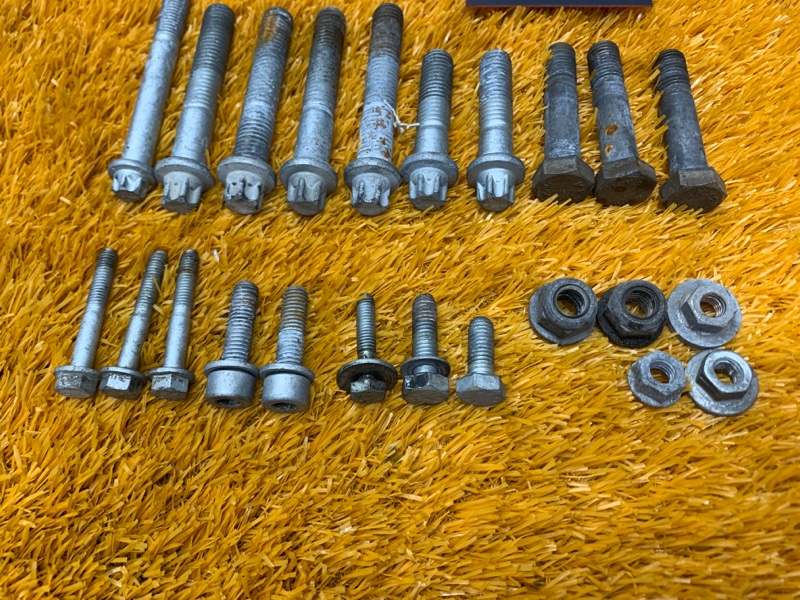 Болты и гайки ДВС, 380 рублей, Красноярск