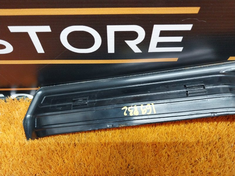 Накладка на порог салона, 350 рублей, Красноярск