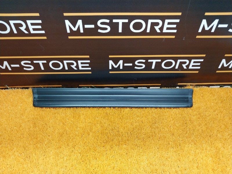 Накладка на порог салона, 350 рублей, Красноярск