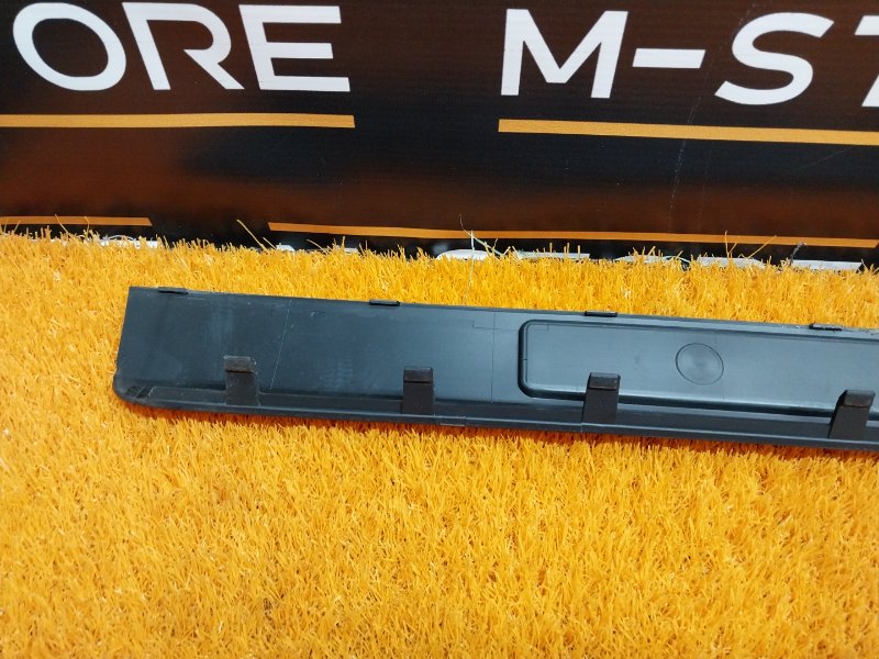 Накладка на порог салона, 410 рублей, Красноярск