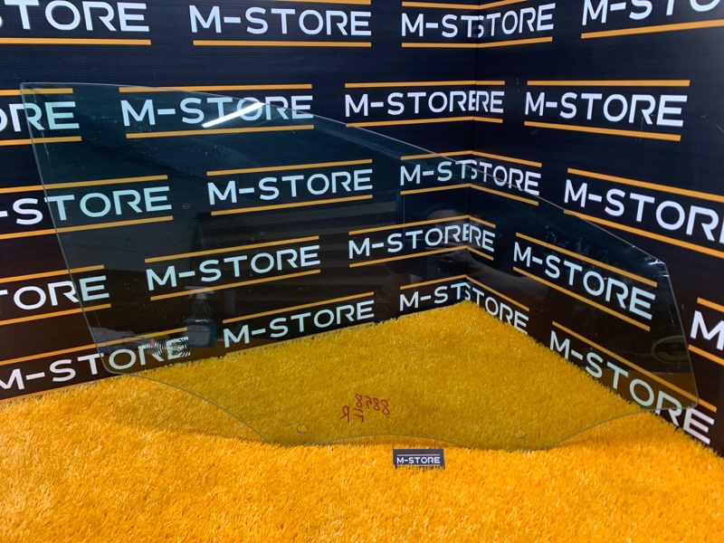 Стекло боковое, 1000 рублей, Красноярск