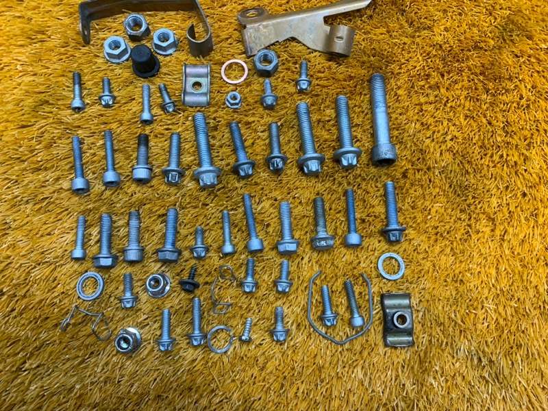 Болты и гайки ДВС, 630 рублей, Красноярск