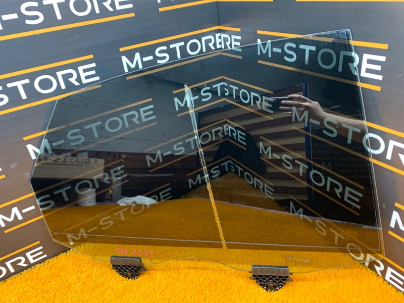 Стекло боковое, 1920 рублей, Красноярск