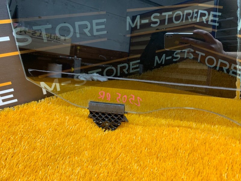 Стекло боковое, 1920 рублей, Красноярск