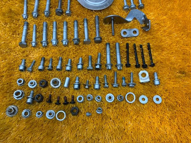 Болты и гайки ДВС, 750 рублей, Красноярск