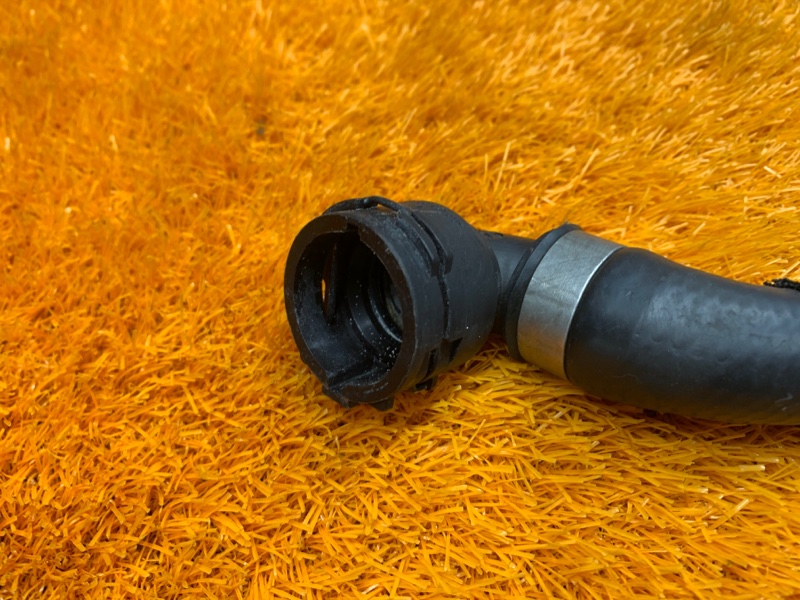 Патрубок системы охлаждения, 200 рублей, Красноярск