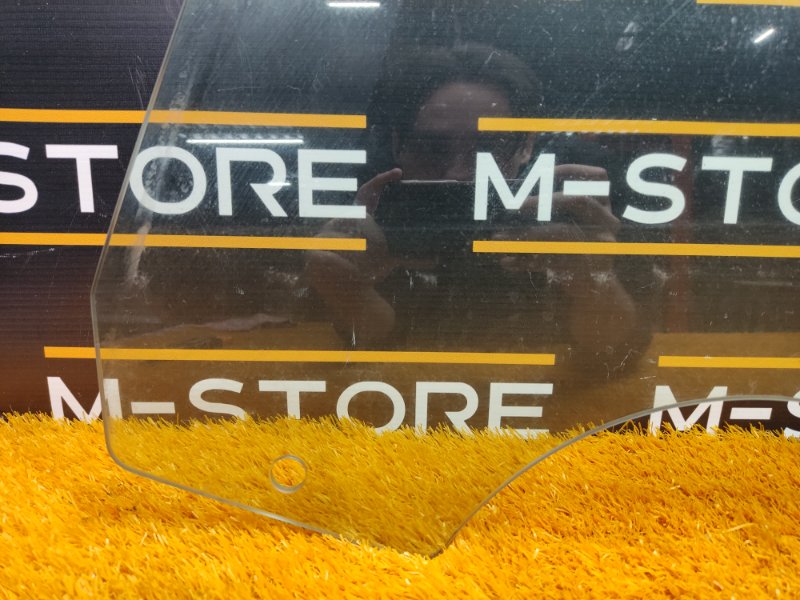 Стекло боковое, 1730 рублей, Красноярск