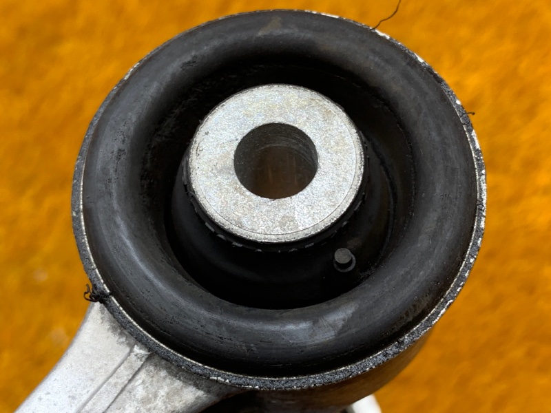 Рычаг подвески верхний, 1000 рублей, Красноярск