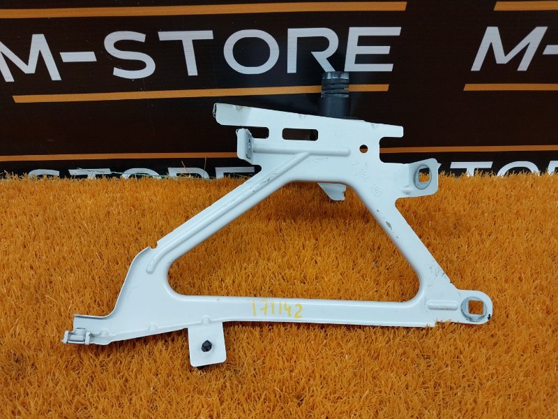 крепление крыла, 670 рублей, Красноярск