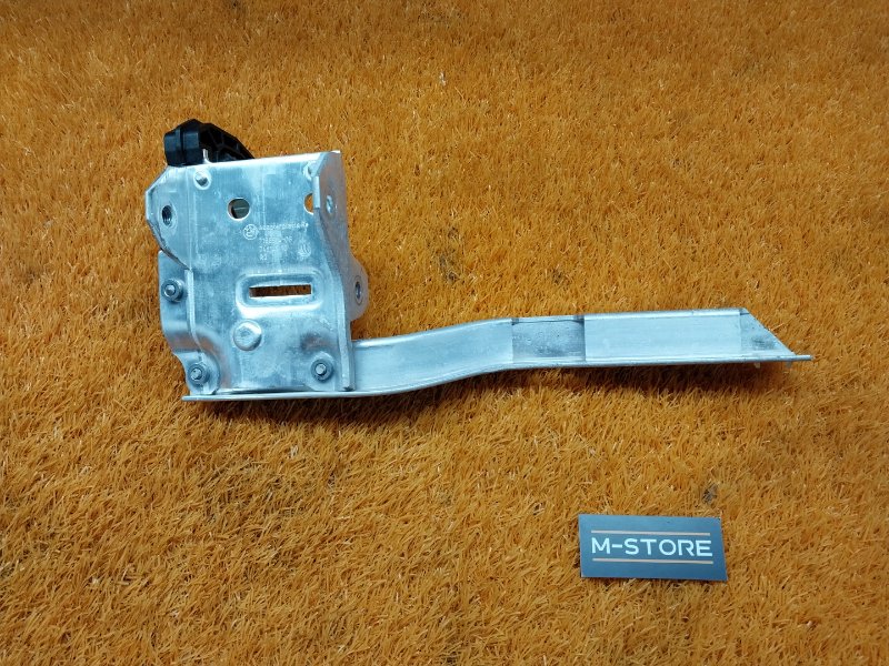 Кронштейн радиатора, 1410 рублей, Красноярск