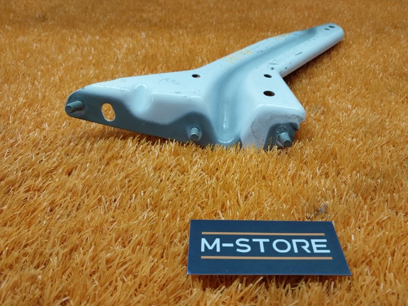 крепление крыла, 980 рублей, Красноярск