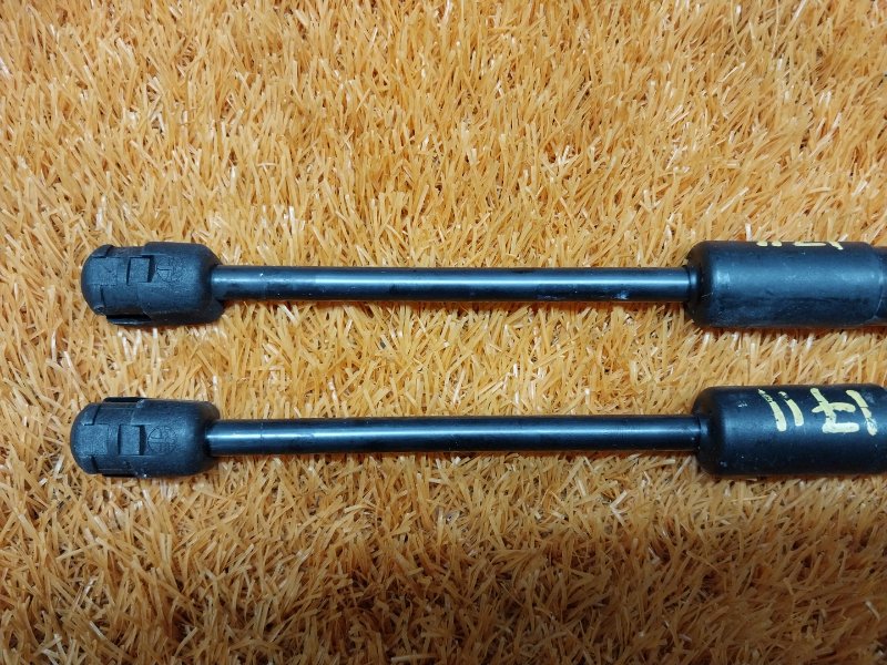 амортизатор капота, 1000 рублей, Красноярск