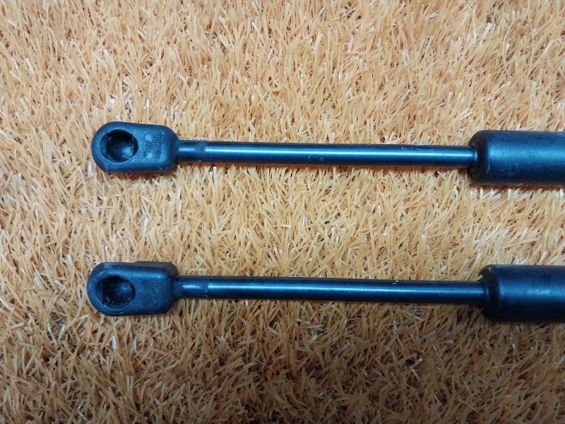 амортизатор капота, 1000 рублей, Красноярск