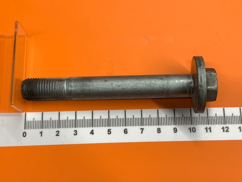 Болт развальный, 450 рублей, Красноярск