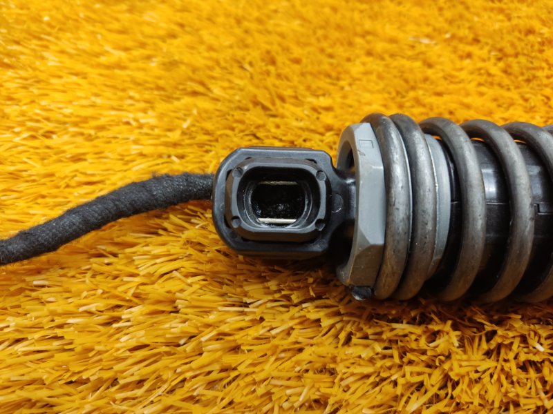 амортизатор багажника, 3500 рублей, Красноярск