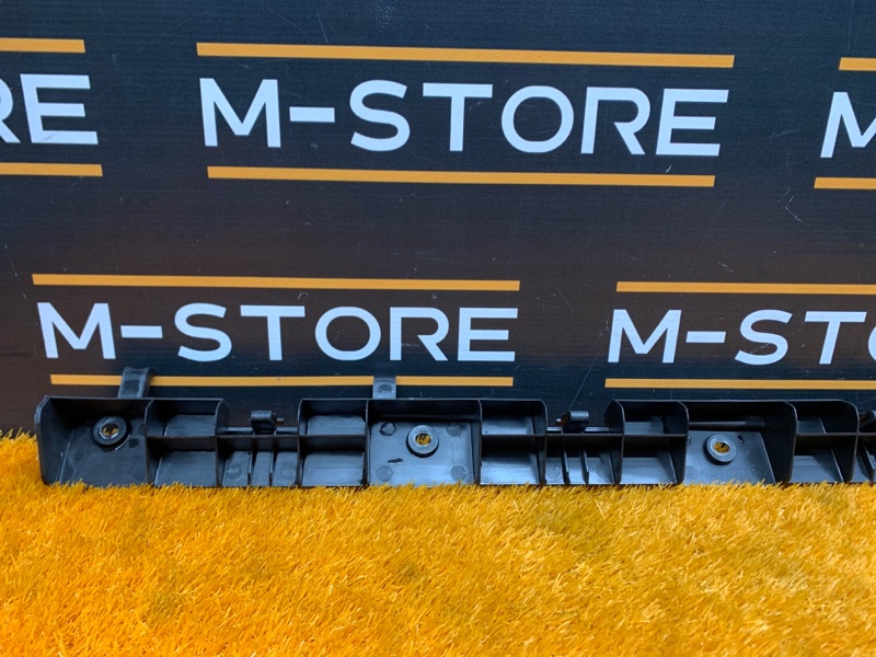 кронштейн порога, 340 рублей, Красноярск