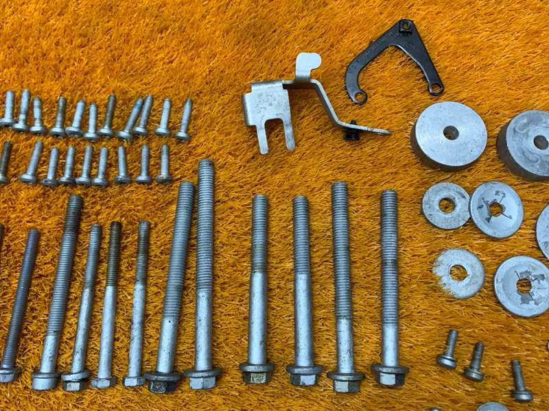 Болты и гайки ДВС, 870 рублей, Красноярск