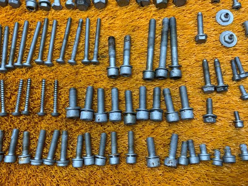 Болты и гайки ДВС, 870 рублей, Красноярск