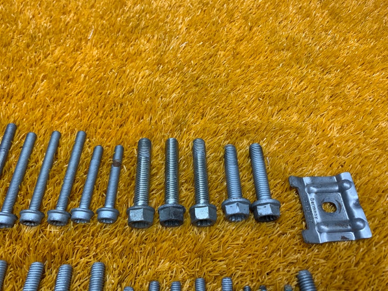 Болты и гайки ДВС, 810 рублей, Красноярск