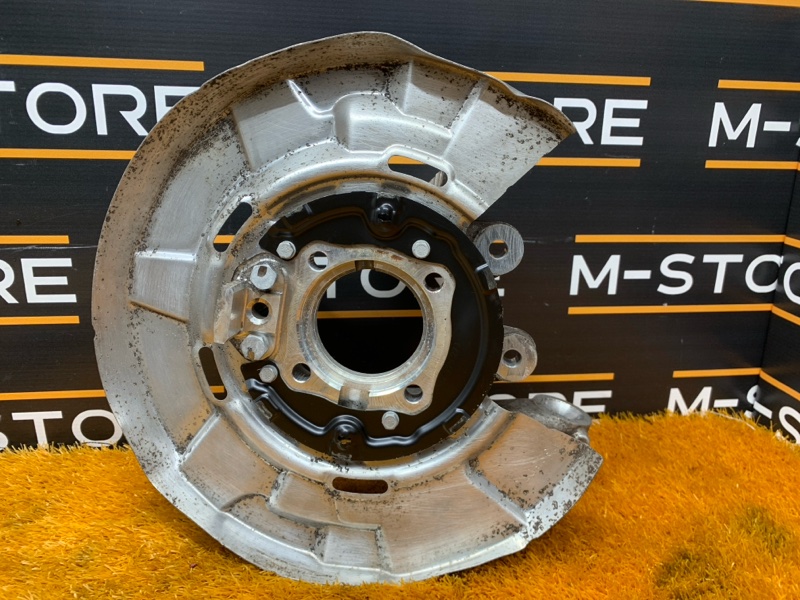 кулак поворотный, 2000 рублей, Красноярск