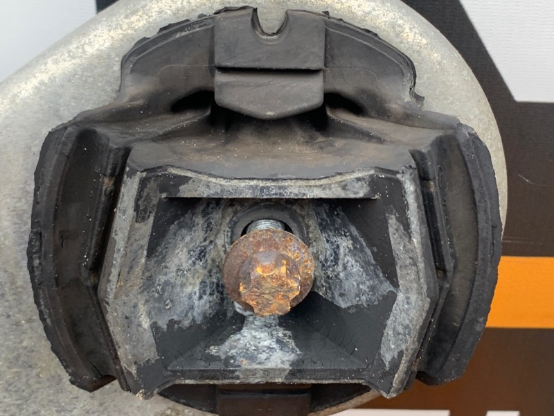 Балка поперечная (подрамник), 1200 рублей, Красноярск