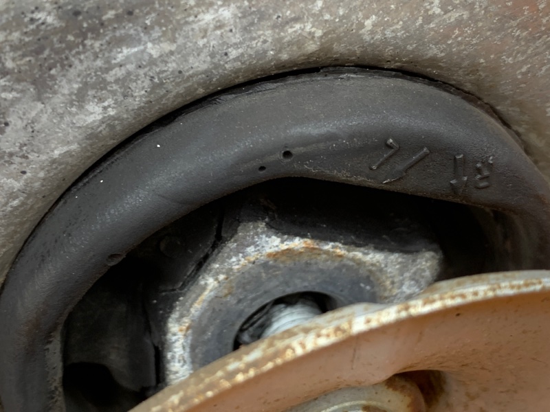 Балка поперечная (подрамник), 1200 рублей, Красноярск