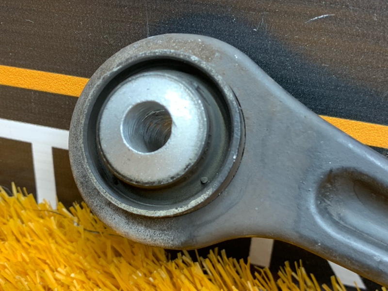 Рычаг подвески верхний, 960 рублей, Красноярск