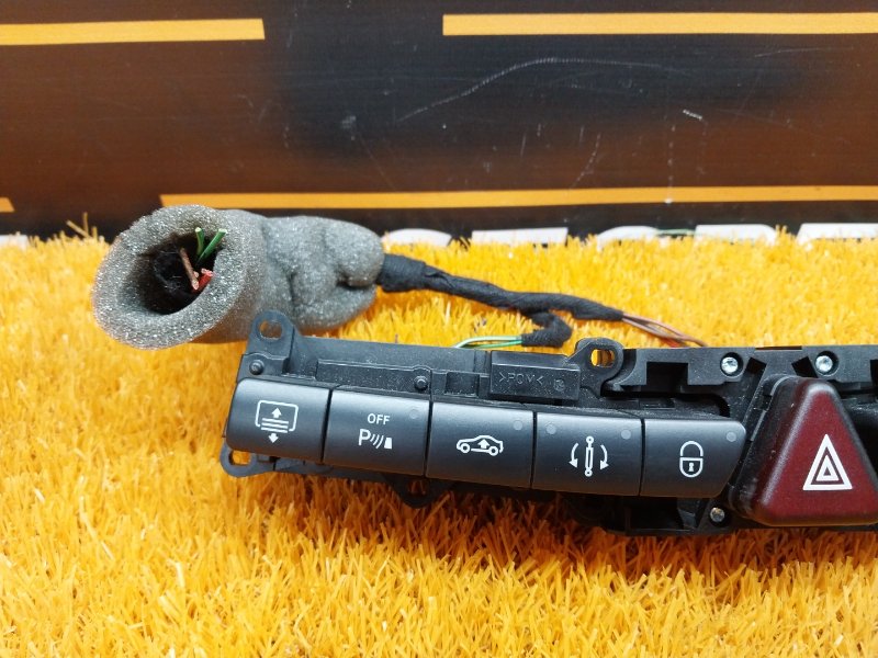 Блок кнопок центральной консоли, 630 рублей, Красноярск