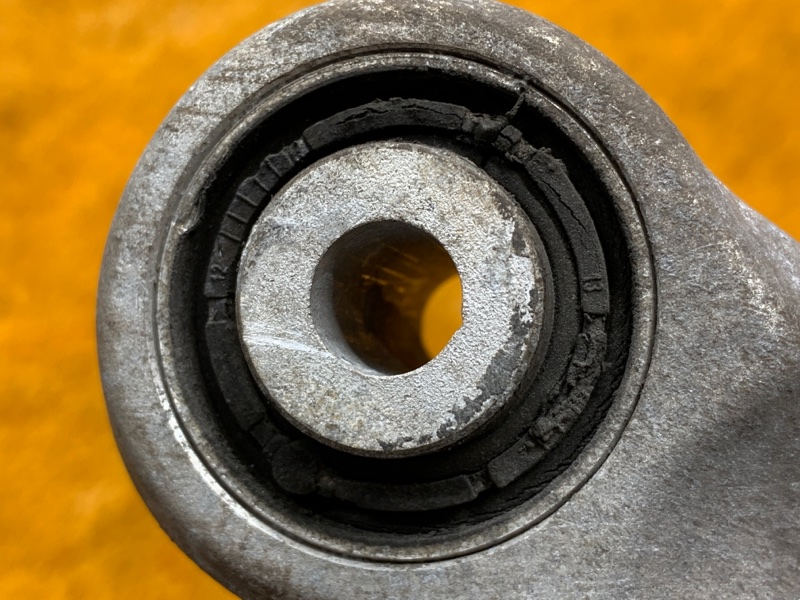 Рычаг подвески верхний, 400 рублей, Красноярск