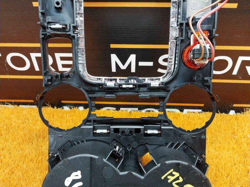 Накладка центральной консоли, 860 рублей, Красноярск