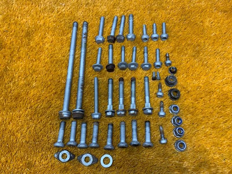 Болты и гайки задней подвески, 630 рублей, Красноярск