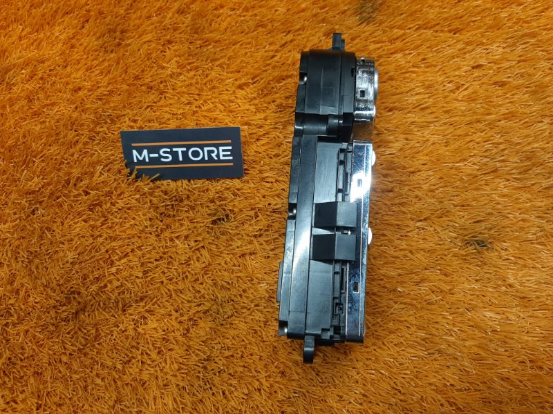 Блок управления стеклоподъемниками, 2000 рублей, Красноярск