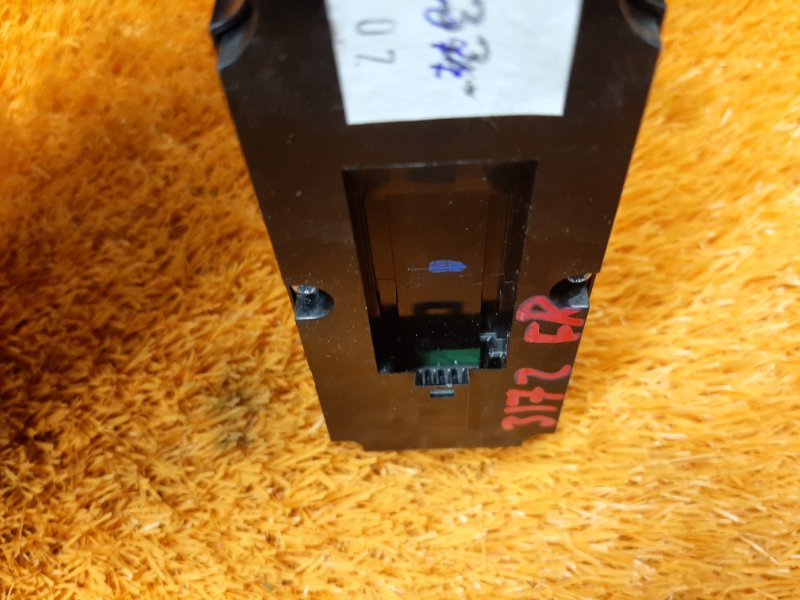 Блок управления стеклоподъемниками, 2000 рублей, Красноярск