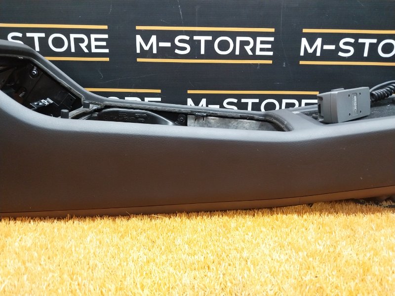 Консоль между сидений, 1500 рублей, Красноярск