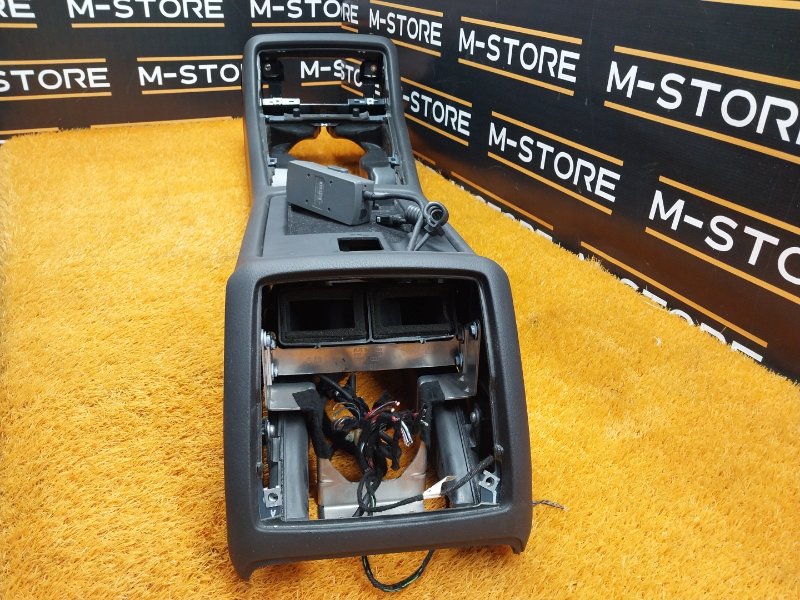 Консоль между сидений, 1500 рублей, Красноярск