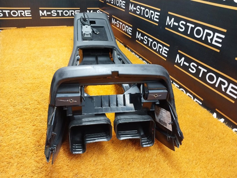 Консоль между сидений, 1500 рублей, Красноярск