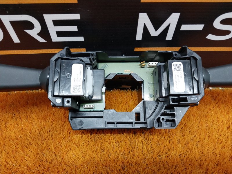 блок подрулевых переключателей, 1000 рублей, Красноярск