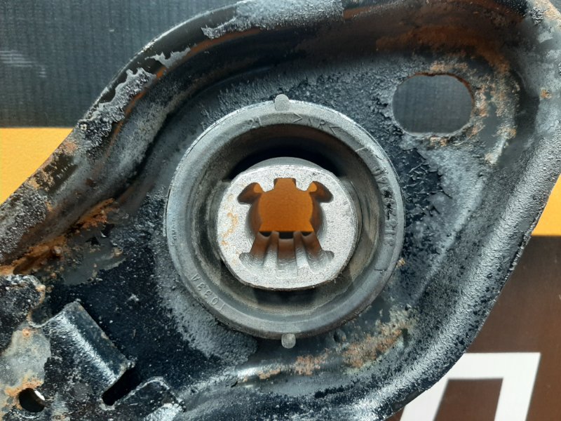 Балка поперечная (подрамник), 1690 рублей, Красноярск