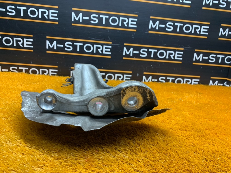 кулак поворотный, 1300 рублей, Красноярск