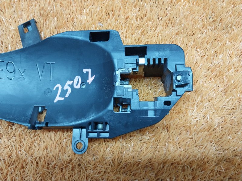 Кронштейн ручки двери, 630 рублей, Красноярск