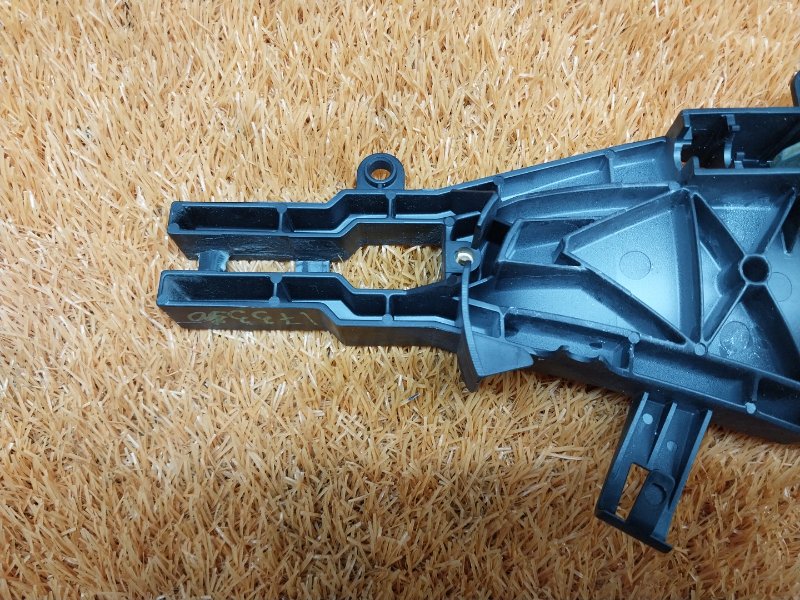 Кронштейн ручки двери, 630 рублей, Красноярск