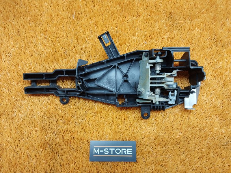 Кронштейн ручки двери, 630 рублей, Красноярск