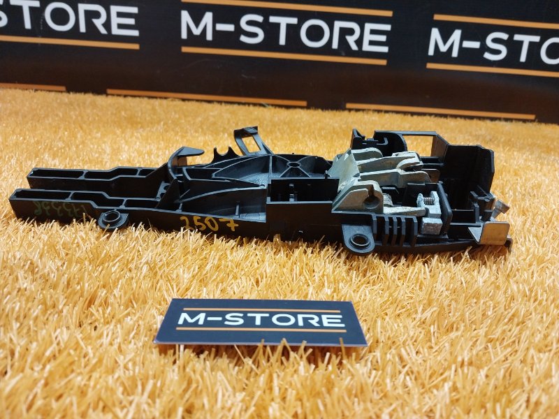 Кронштейн ручки двери, 630 рублей, Красноярск