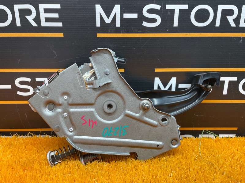 Педаль стояночного тормоза, 500 рублей, Красноярск