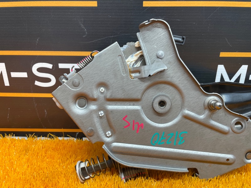 Педаль стояночного тормоза, 500 рублей, Красноярск