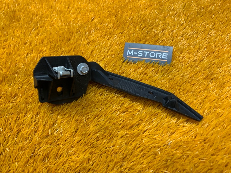 крепление бампера, 500 рублей, Красноярск