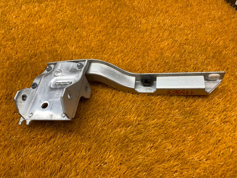 Кронштейн радиатора, 1100 рублей, Красноярск