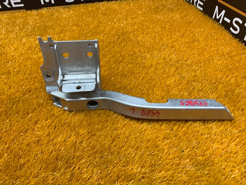 Кронштейн радиатора, 1100 рублей, Красноярск