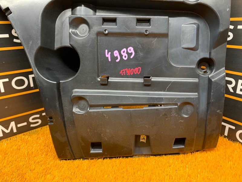 крепление бампера, 900 рублей, Красноярск