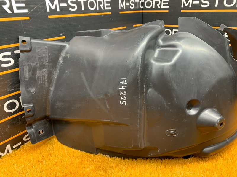 подкрылок, 500 рублей, Красноярск